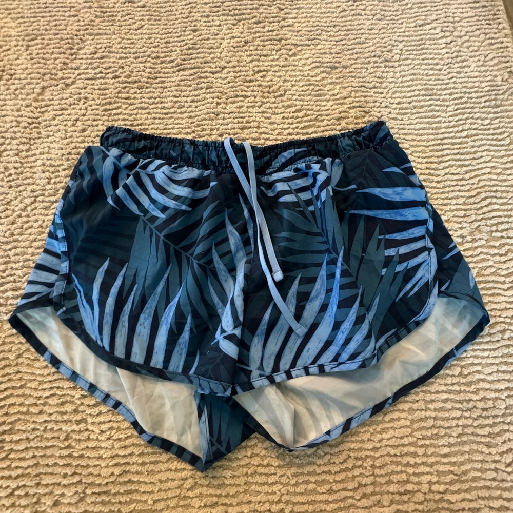 Old navy active shorts